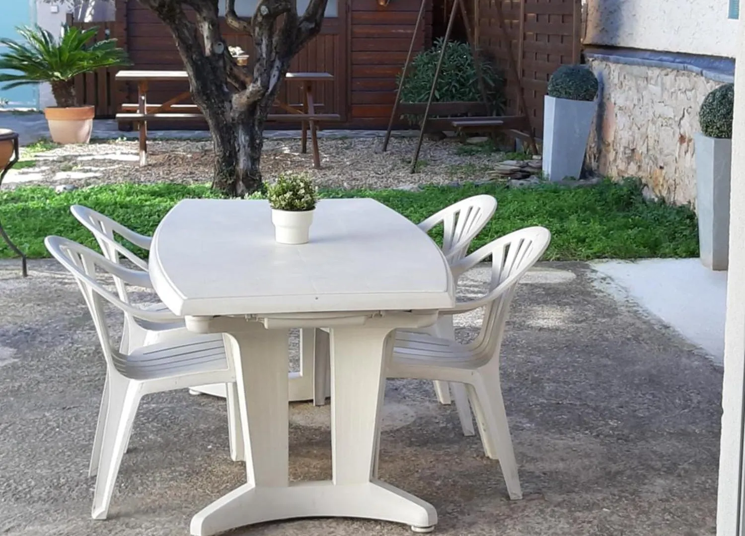 Maisonnette Avec Pergola Toulon France